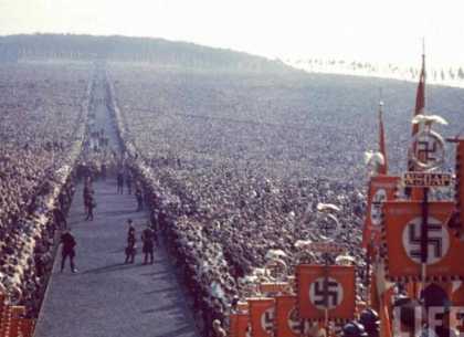 700,000 people German Thanksgiving 1934